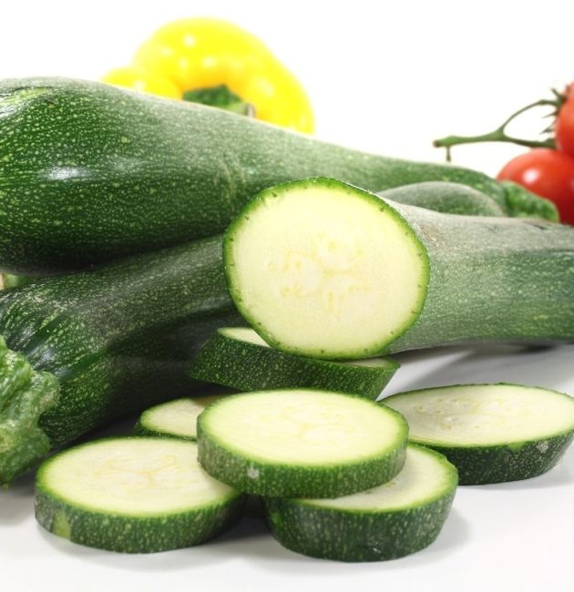 Salata od svežih tikvica