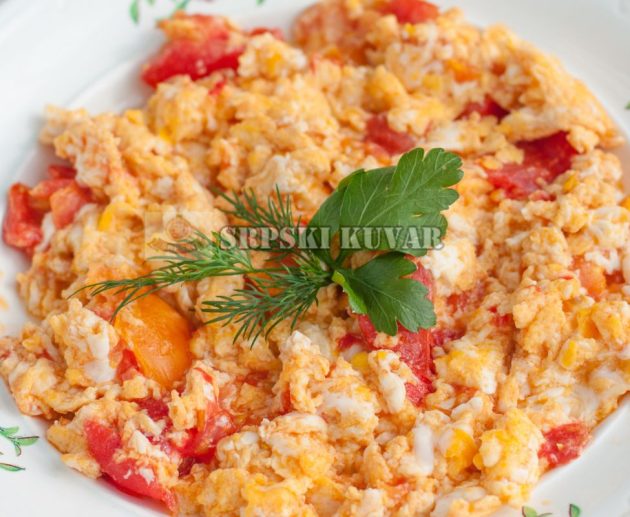 Recept za kajganu sa svežim paprikama