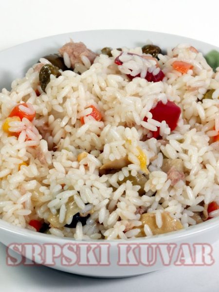 Salata od pirinča i maslina
